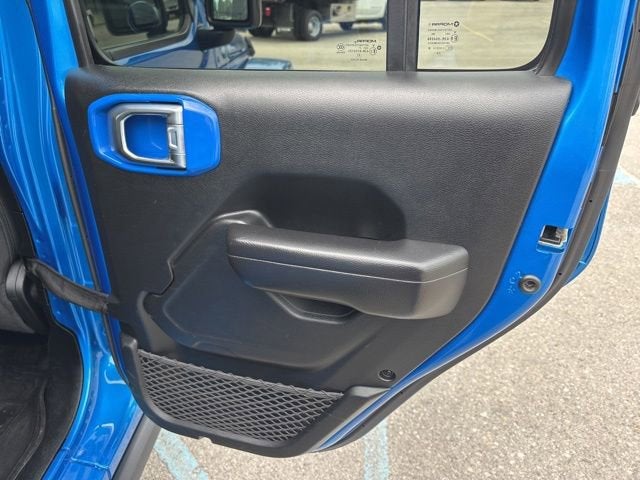 2021 Jeep Gladiator Willys 4x4
