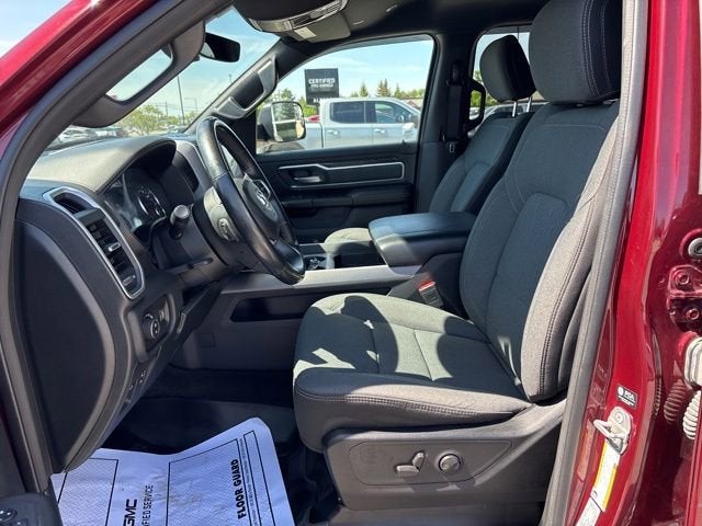 2022 RAM 1500 Big Horn Crew Cab 4x4 5'7" Box