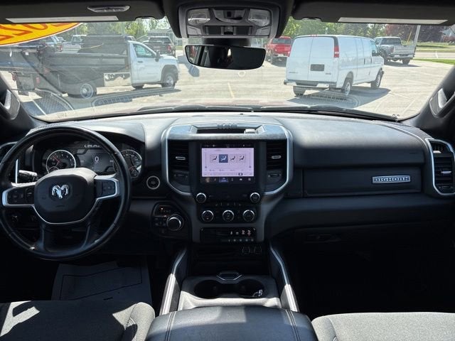 2022 RAM 1500 Big Horn Crew Cab 4x4 5'7" Box