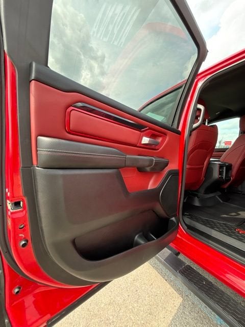 2019 RAM 1500 Rebel Crew Cab 4x4 5'7" Box