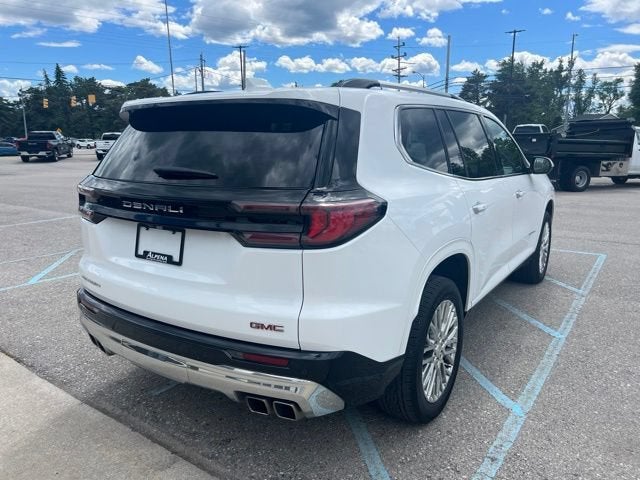 2024 GMC Acadia Denali