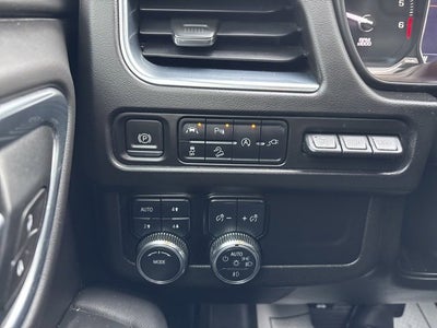 2021 GMC Yukon XL AT4