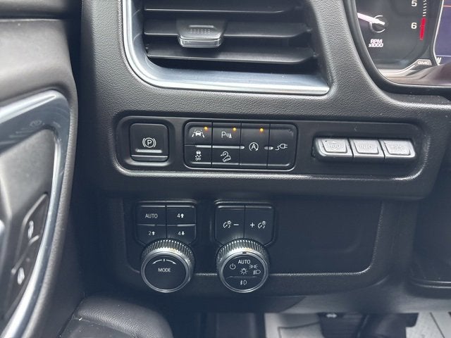 2021 GMC Yukon XL AT4