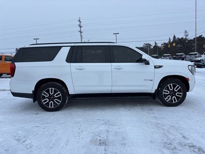 2021 GMC Yukon XL AT4