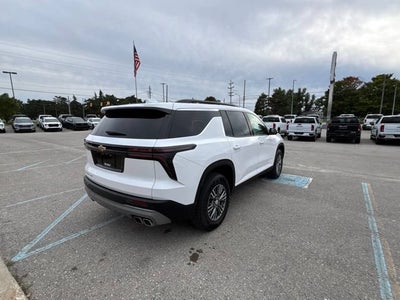 2025 Chevrolet Traverse LT