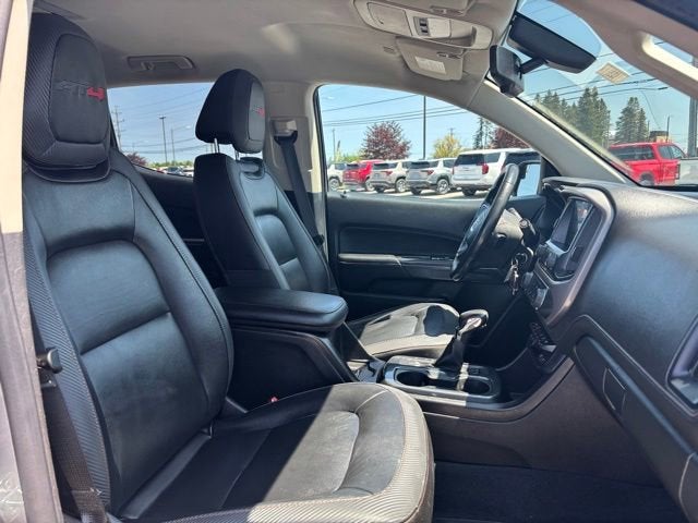 2022 GMC Canyon AT4 - Leather