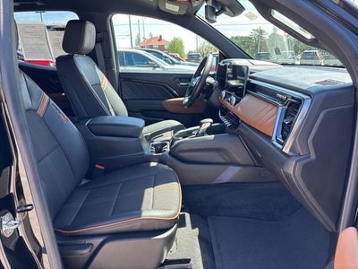 2023 GMC Canyon AT4