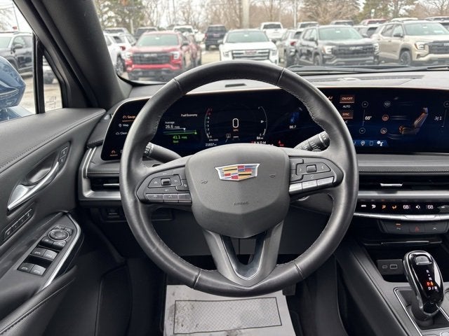 2025 Cadillac XT4 Premium Luxury