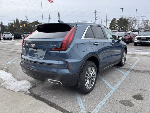 2025 Cadillac XT4 Premium Luxury