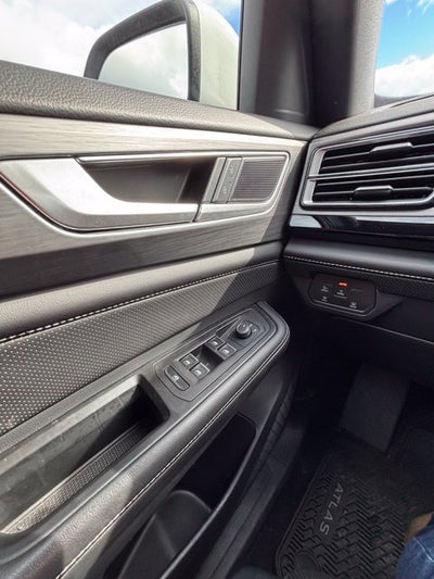 2024 Volkswagen Atlas Cross Sport 2.0T SE