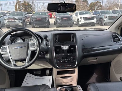 2015 Chrysler Town & Country Touring-L