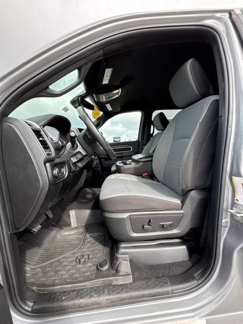 2024 RAM 3500 Big Horn Crew Cab 4x4 8' Box