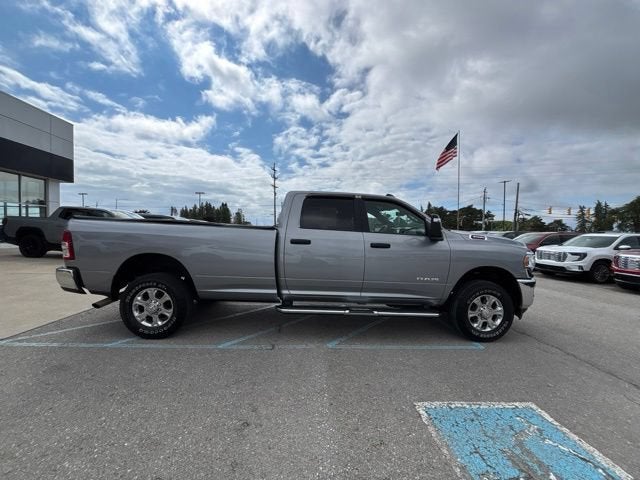 2024 RAM 3500 Big Horn Crew Cab 4x4 8' Box