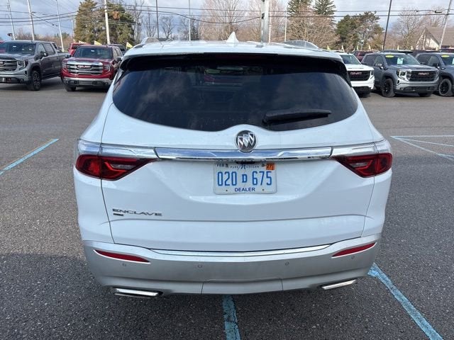 2024 Buick Enclave Essence
