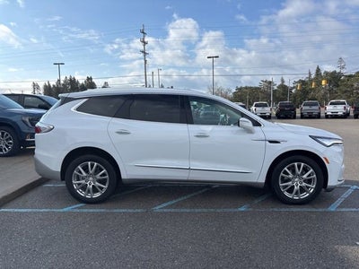 2024 Buick Enclave Essence