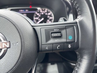 2024 Nissan Pathfinder SV