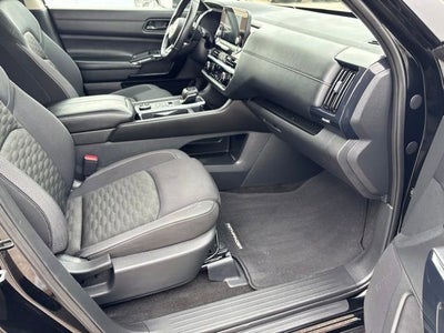 2024 Nissan Pathfinder SV 4WD