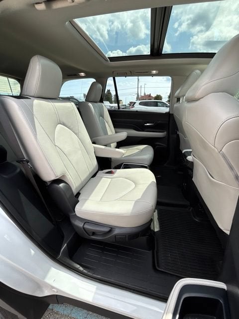 2024 Toyota Grand Highlander Limited