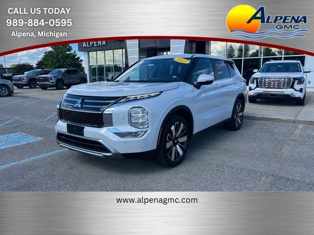2025 Mitsubishi Outlander SE