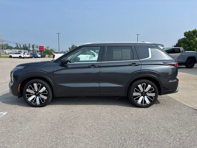 2025 Mitsubishi Outlander SEL