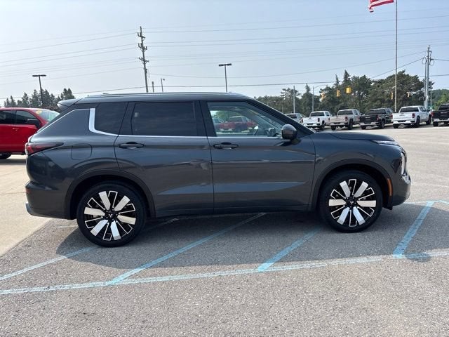 2025 Mitsubishi Outlander SEL