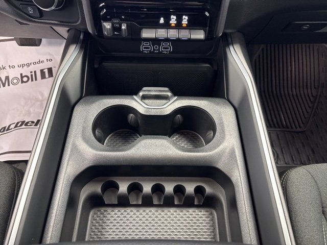 2025 RAM 1500 Big Horn Crew Cab 4x4 5'7" Box