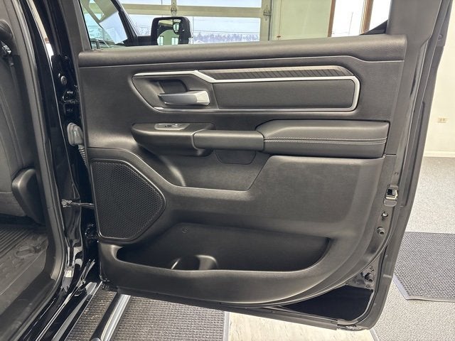 2025 RAM 1500 Big Horn Crew Cab 4x4 5'7" Box