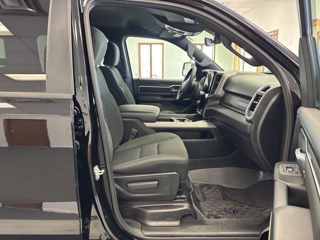 2025 RAM 1500 Big Horn Crew Cab 4x4 5'7" Box