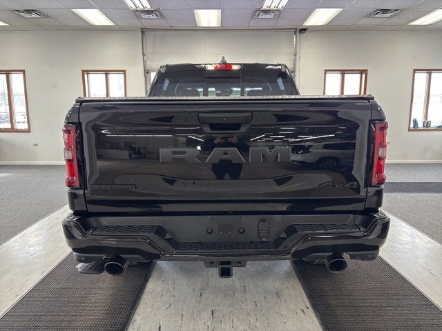 2025 RAM 1500 Big Horn Crew Cab 4x4 5'7" Box