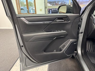 2024 GMC Acadia Elevation