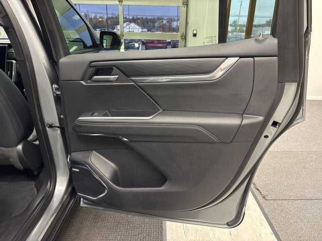 2024 GMC Acadia Elevation