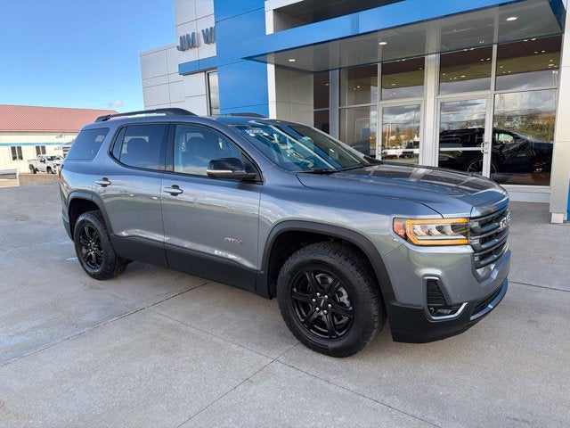 2022 GMC Acadia AT4