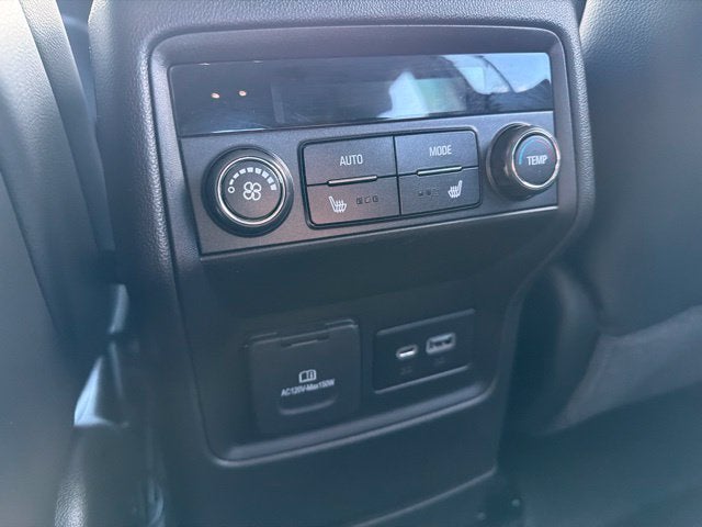 2022 GMC Acadia AT4