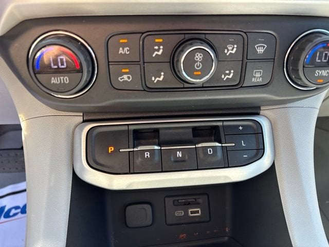 2021 GMC Acadia SLT