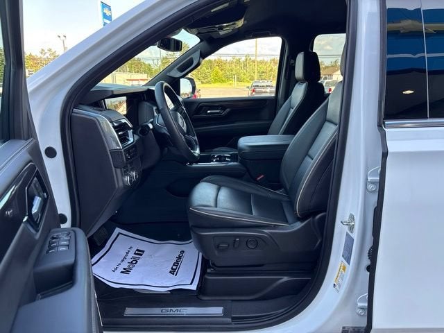 2025 GMC Yukon XL Elevation