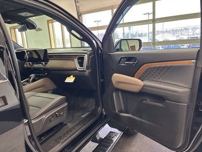 2025 GMC Canyon Denali