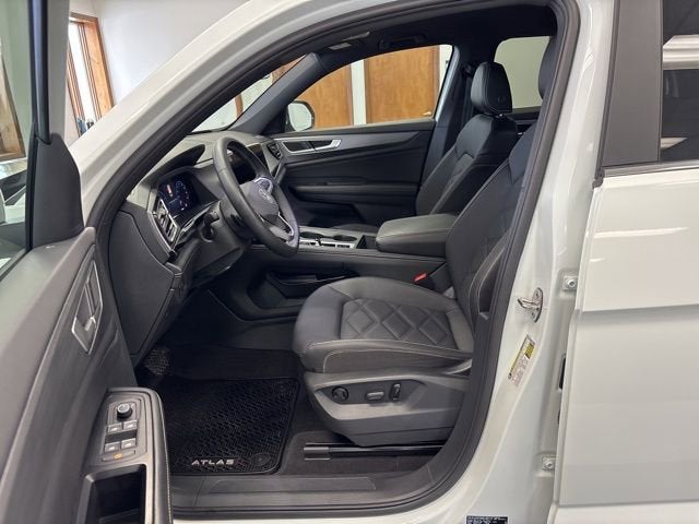 2024 Volkswagen Atlas Cross Sport 2.0T SE