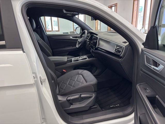 2024 Volkswagen Atlas Cross Sport 2.0T SE