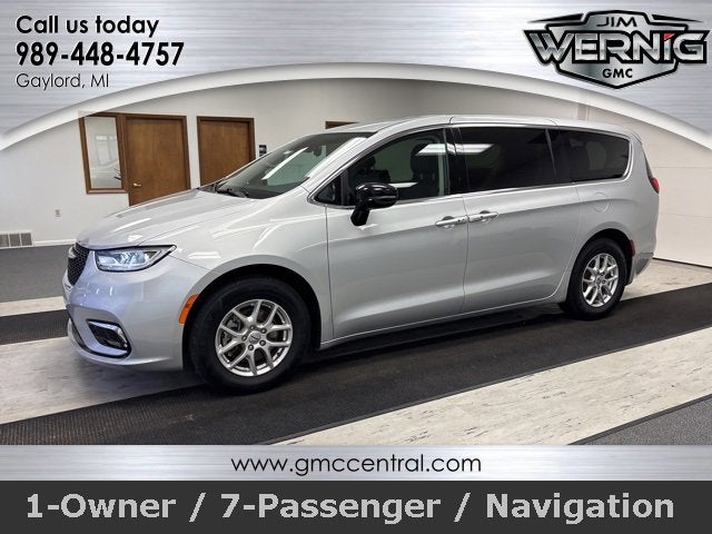 2024 Chrysler Pacifica Touring L