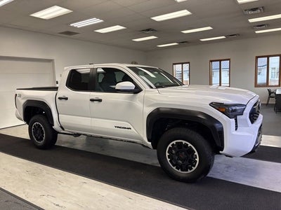 2024 Toyota Tacoma 4WD SR5