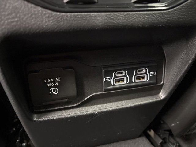 2022 Jeep Grand Cherokee Laredo 4x4