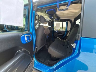 2021 Jeep Gladiator Willys 4x4