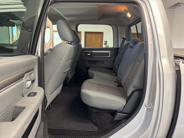 2018 RAM 1500 Big Horn Crew Cab 4x4 5'7" Box