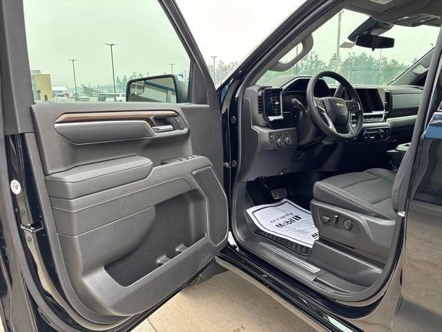 2026 Chevrolet Silverado 1500 LT - Photo 8
