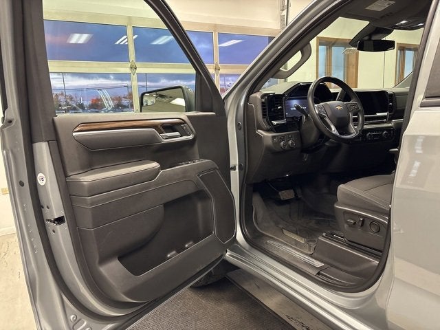 2025 Chevrolet Silverado 1500 LT (2FL)