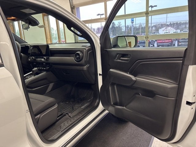 2023 Chevrolet Colorado WT