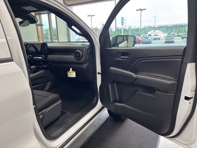 2025 Chevrolet Colorado WT/LT