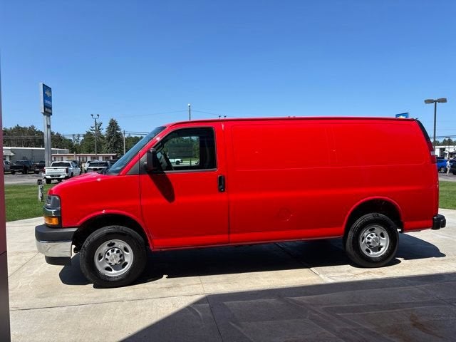 2026 Chevrolet Express Cargo WT