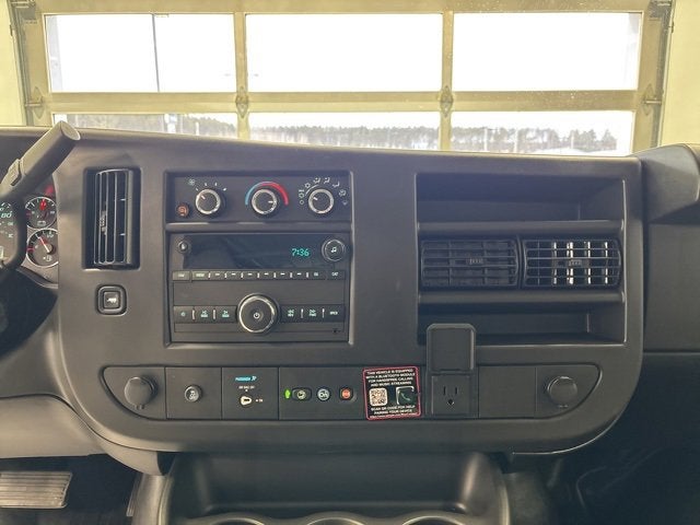 2025 Chevrolet Express Cargo 2500 WT