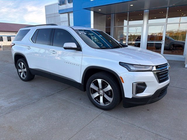 2023 Chevrolet Traverse LT Leather